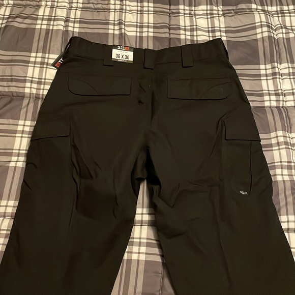 Black 5.11 Stryke pants with flex tax TM 36-30 - Picture 5 of 6